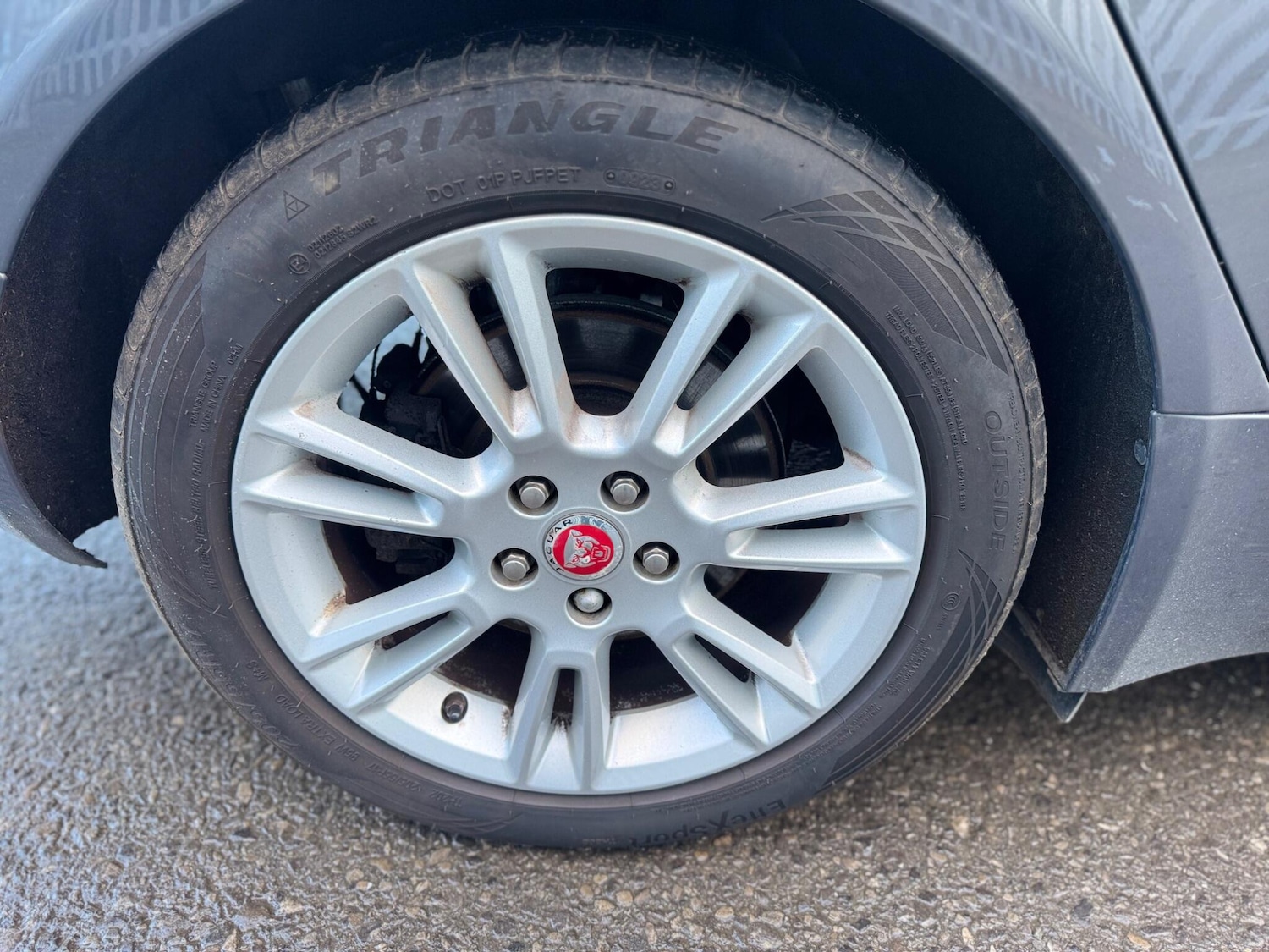 Used Jaguar XE 2016 for sale - 77190553: Photo 30