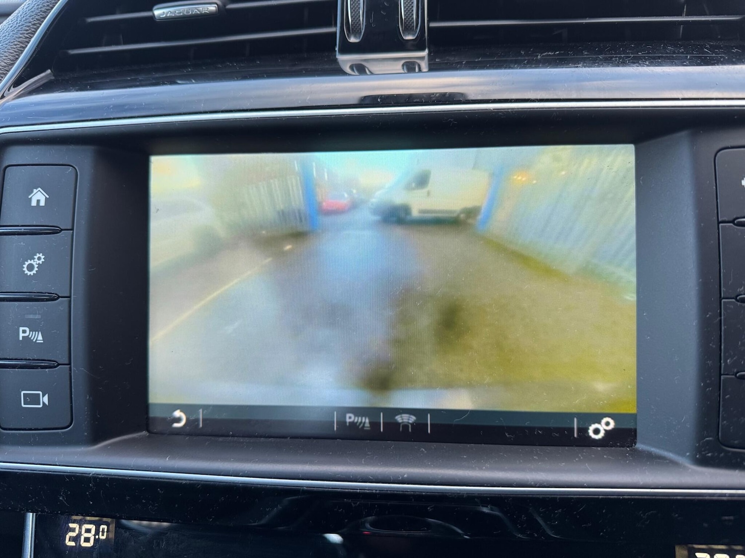 Used Jaguar XE 2016 for sale - 77190553: Photo 33