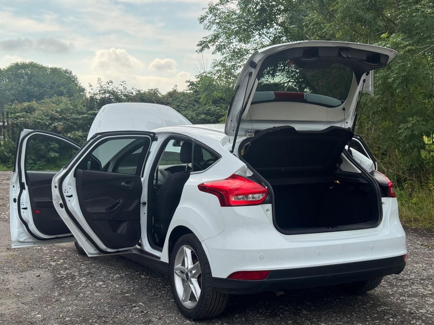 Used Ford Focus 2015 for sale - 76658827: Photo 16