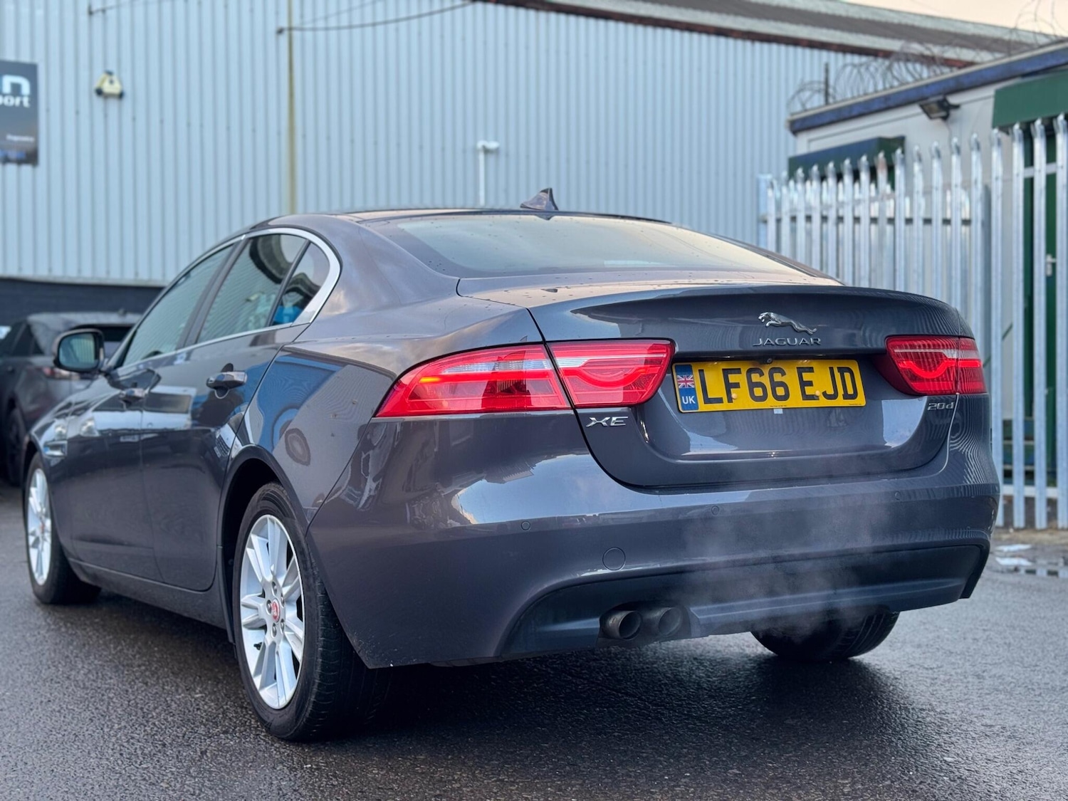 Used Jaguar XE 2016 for sale - 76688555: Photo 11