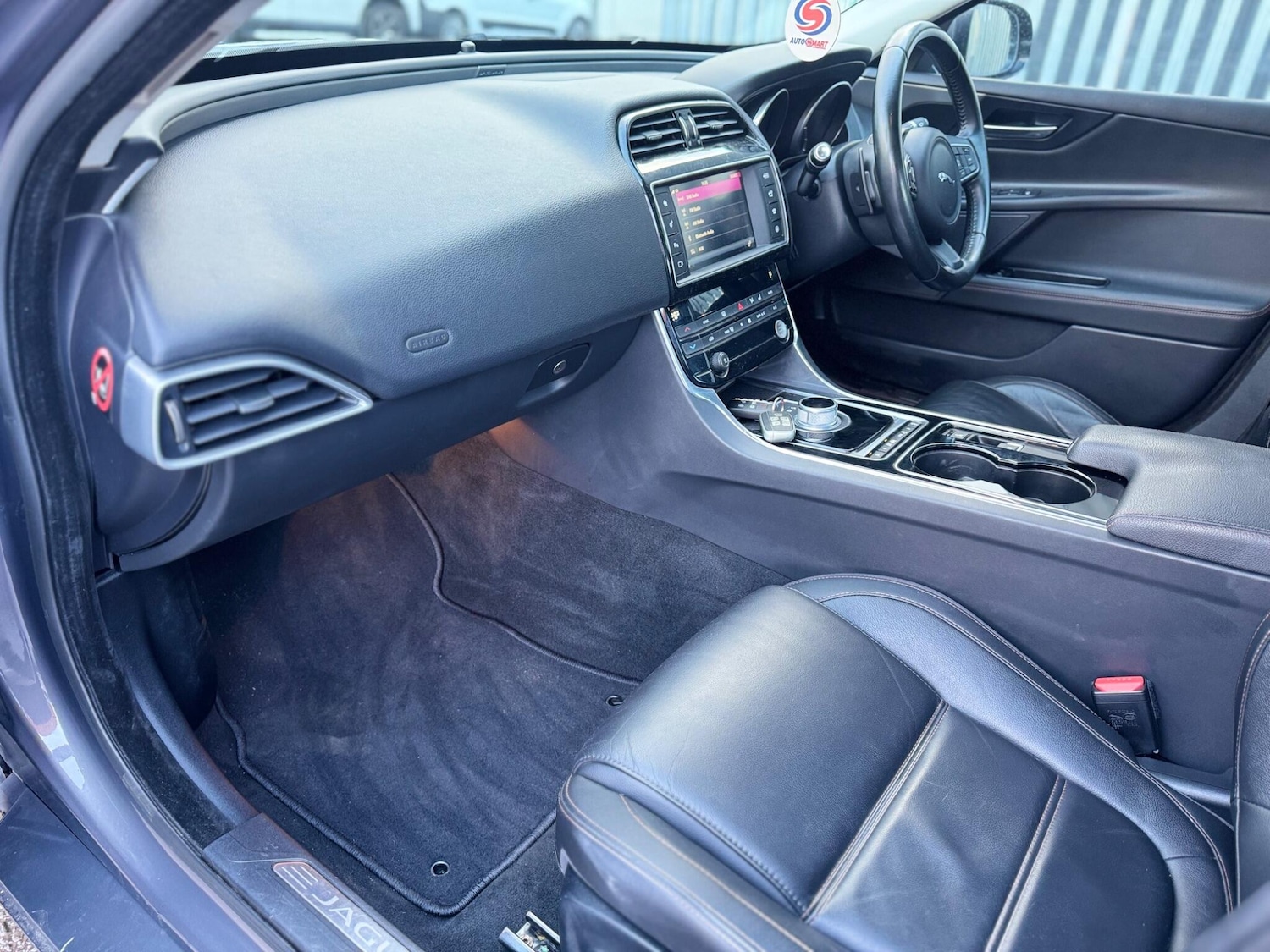 Used Jaguar XE 2016 for sale - 76688555: Photo 19