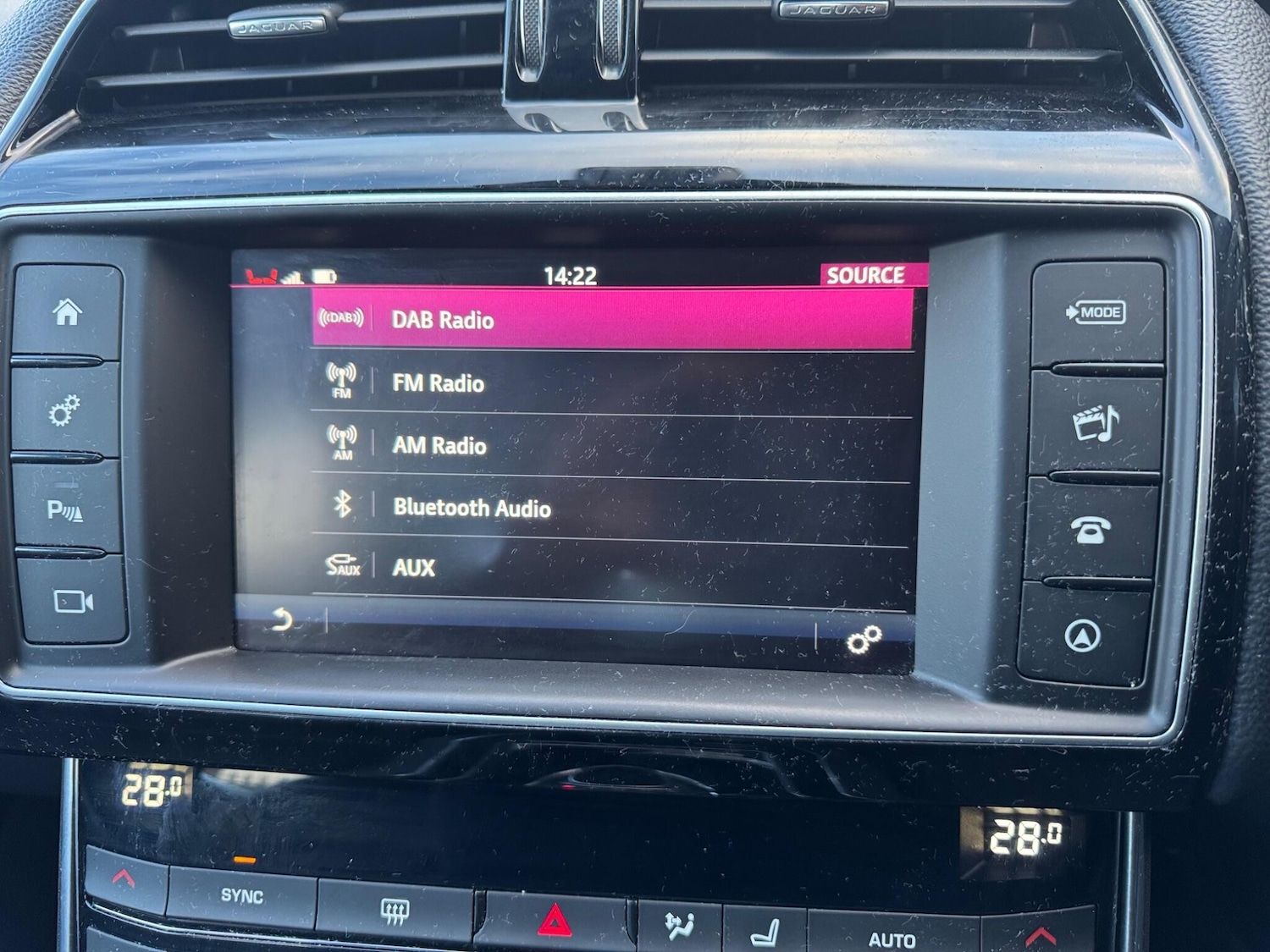 Used Jaguar XE 2016 for sale - 76688555: Photo 36