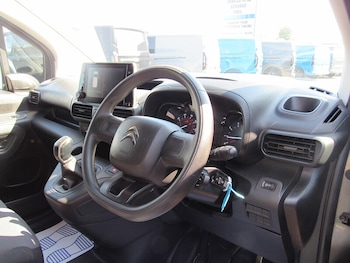 Used Citroen Berlingo 2021 for sale - 79210816: Photo