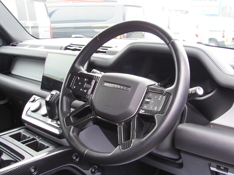 Used Land Rover Defender 2024 for sale - 77735139: Photo 11
