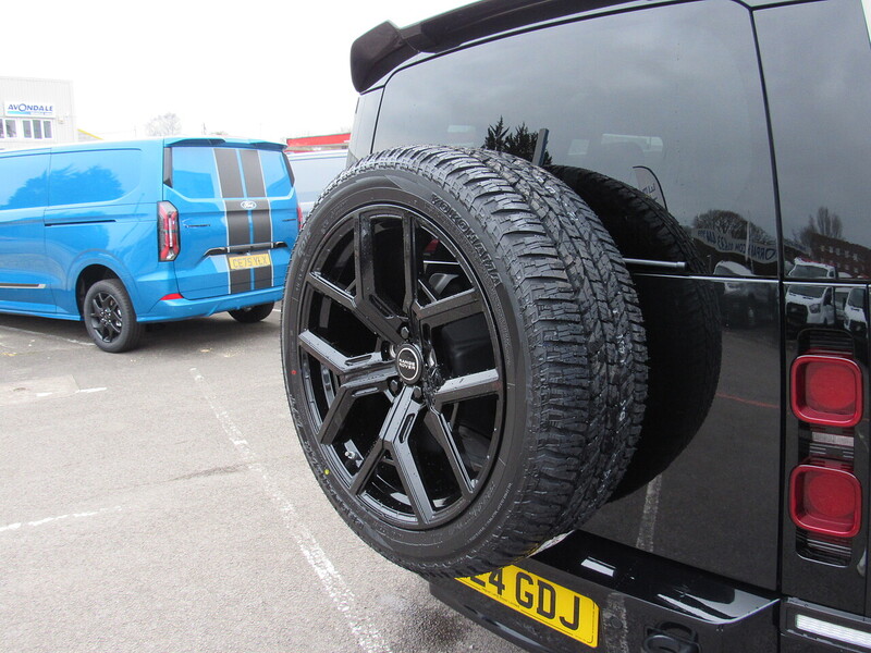 Used Land Rover Defender 2024 for sale - 77735139: Photo 26