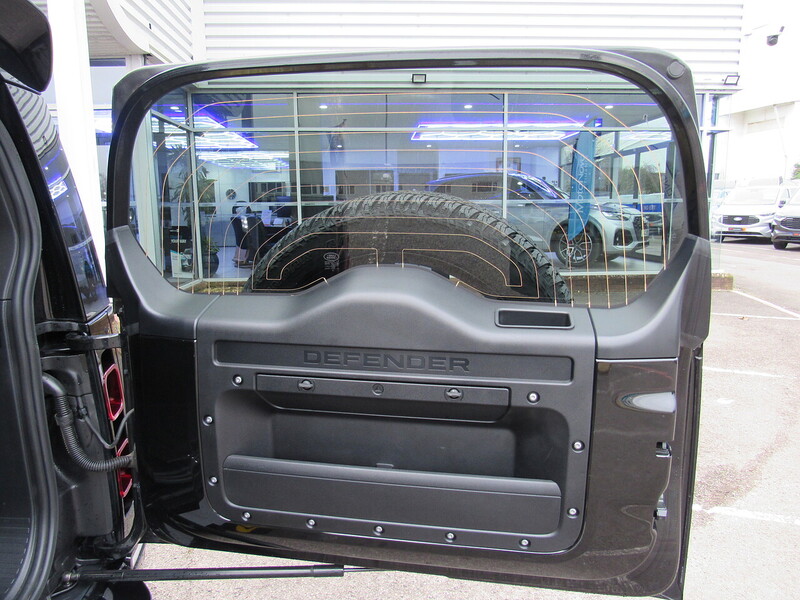 Used Land Rover Defender 2024 for sale - 77735139: Photo 28