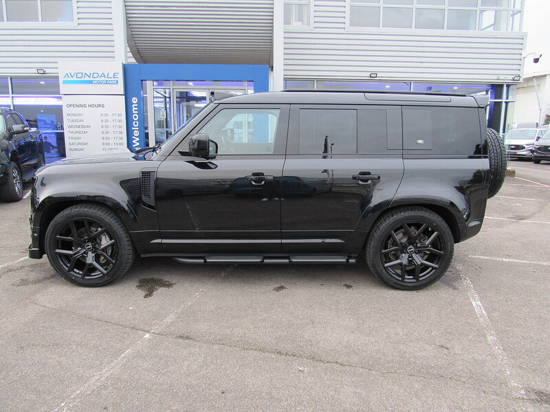 Used Land Rover Defender 2024 for sale - 77735139: Photo 4