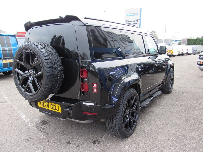 Used Land Rover Defender 2024 for sale - 77735139: Photo 7