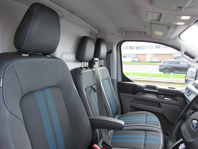 Used Ford Transit Custom 2025 for sale - 77716178: Photo 4