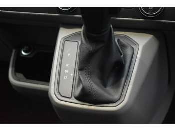 Used Volkswagen Transporter Shuttle 2022 for sale - 73459230: Photo