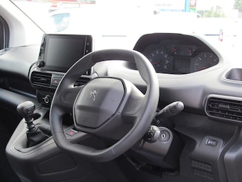 Used Peugeot Partner 2020 for sale - 76057089: Photo