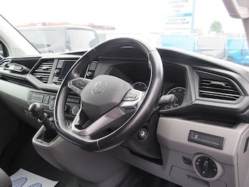 Used Volkswagen Transporter 2022 for sale - 78939446: Photo