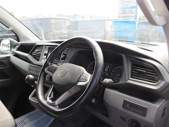Used Volkswagen Transporter 2022 for sale - 79586154: Photo