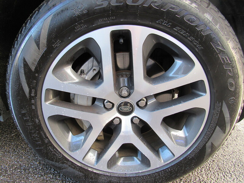 Used Land Rover Defender 110 2024 for sale - 76986515: Photo 10