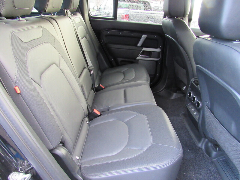 Used Land Rover Defender 110 2024 for sale - 76986515: Photo 29