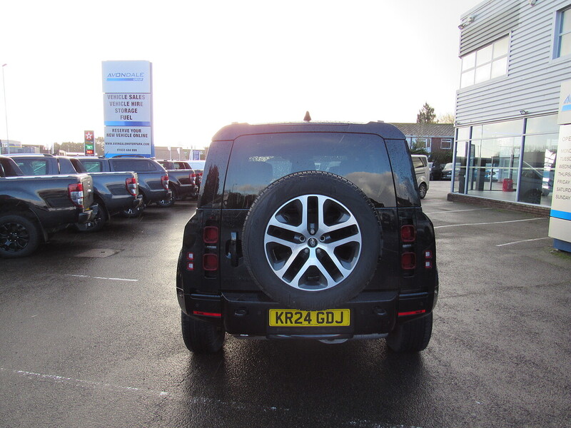 Used Land Rover Defender 110 2024 for sale - 76986515: Photo 5