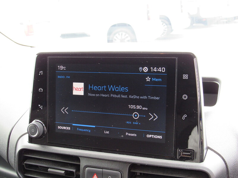 Used Peugeot Partner 2020 for sale - 75999063: Photo 17