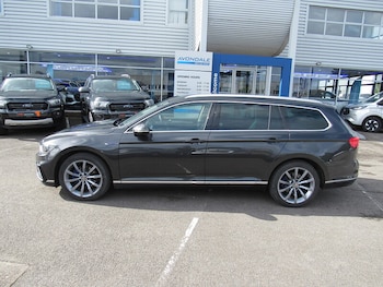 Used Volkswagen Passat 2022 for sale - 77880590: Photo