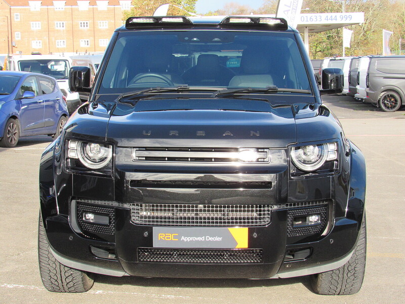 Used Land Rover Defender 2024 for sale - 76798859: Photo 11