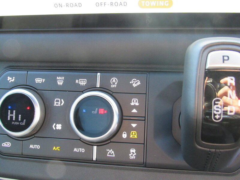 Used Land Rover Defender 2024 for sale - 76798859: Photo 14