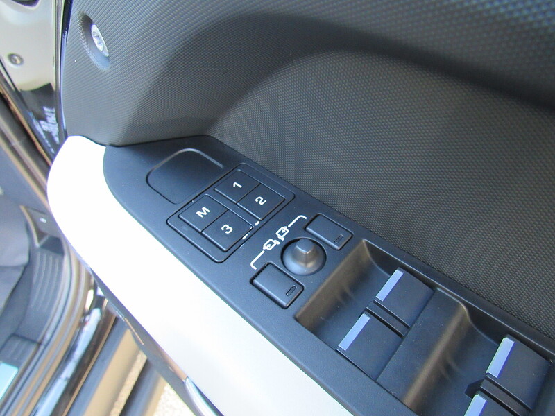 Used Land Rover Defender 2024 for sale - 76798859: Photo 30