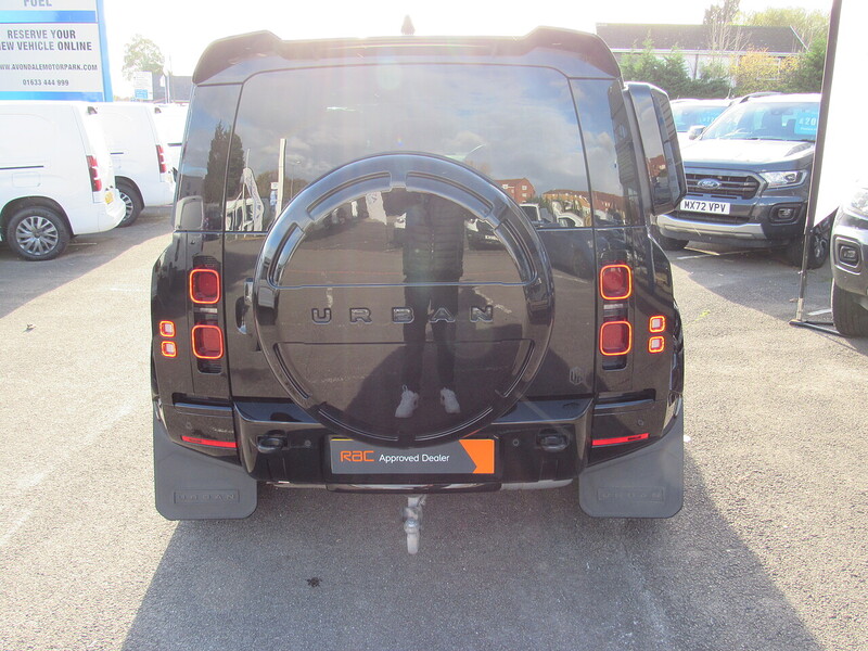 Used Land Rover Defender 2024 for sale - 76798859: Photo 8