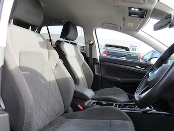 Used Volkswagen Golf 2022 for sale - 77409181: Photo