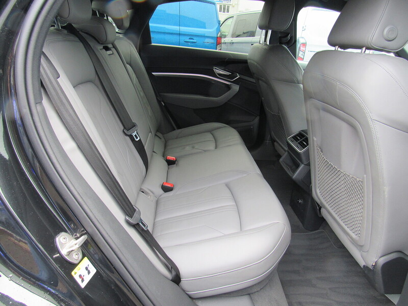 Used Audi Q8 e-tron 2023 for sale - 77998328: Photo 14