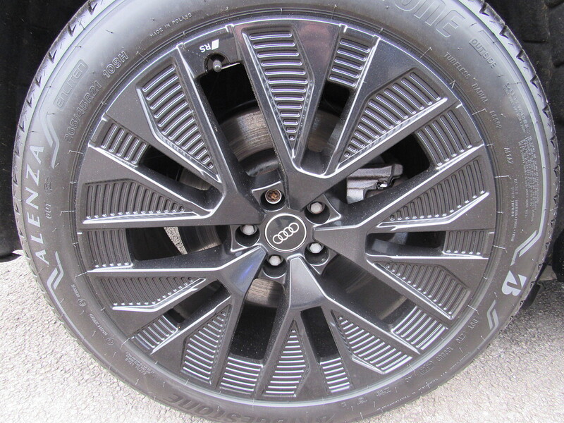 Used Audi Q8 e-tron 2023 for sale - 77998328: Photo 16