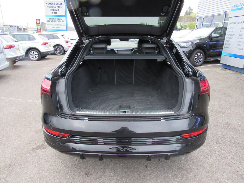 Used Audi Q8 e-tron 2023 for sale - 77998328: Photo 17
