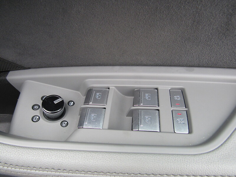 Used Audi Q8 e-tron 2023 for sale - 77998328: Photo 22