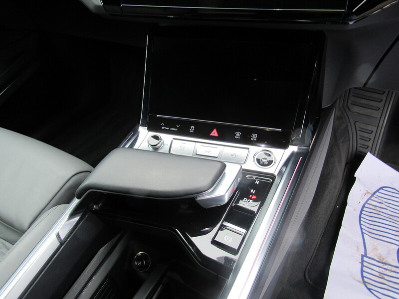 Used Audi Q8 e-tron 2023 for sale - 77998328: Photo 26