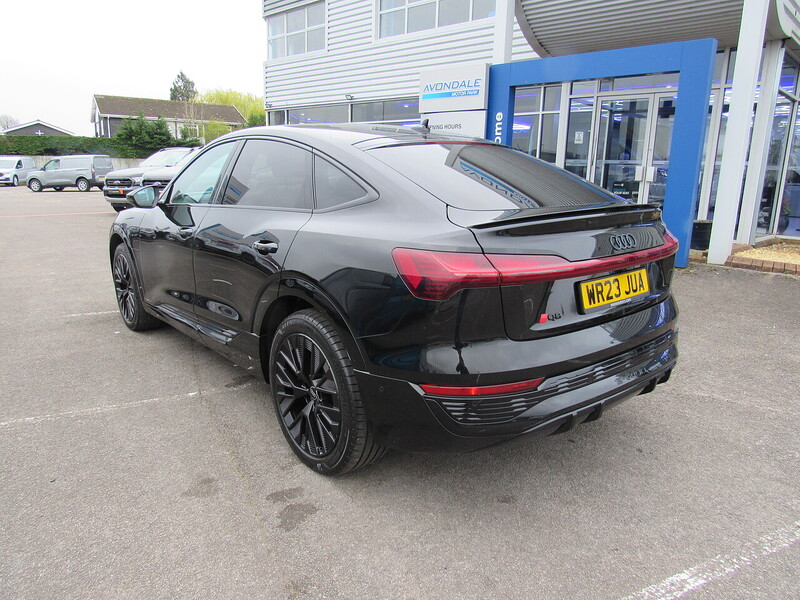 Used Audi Q8 e-tron 2023 for sale - 77998328: Photo 5