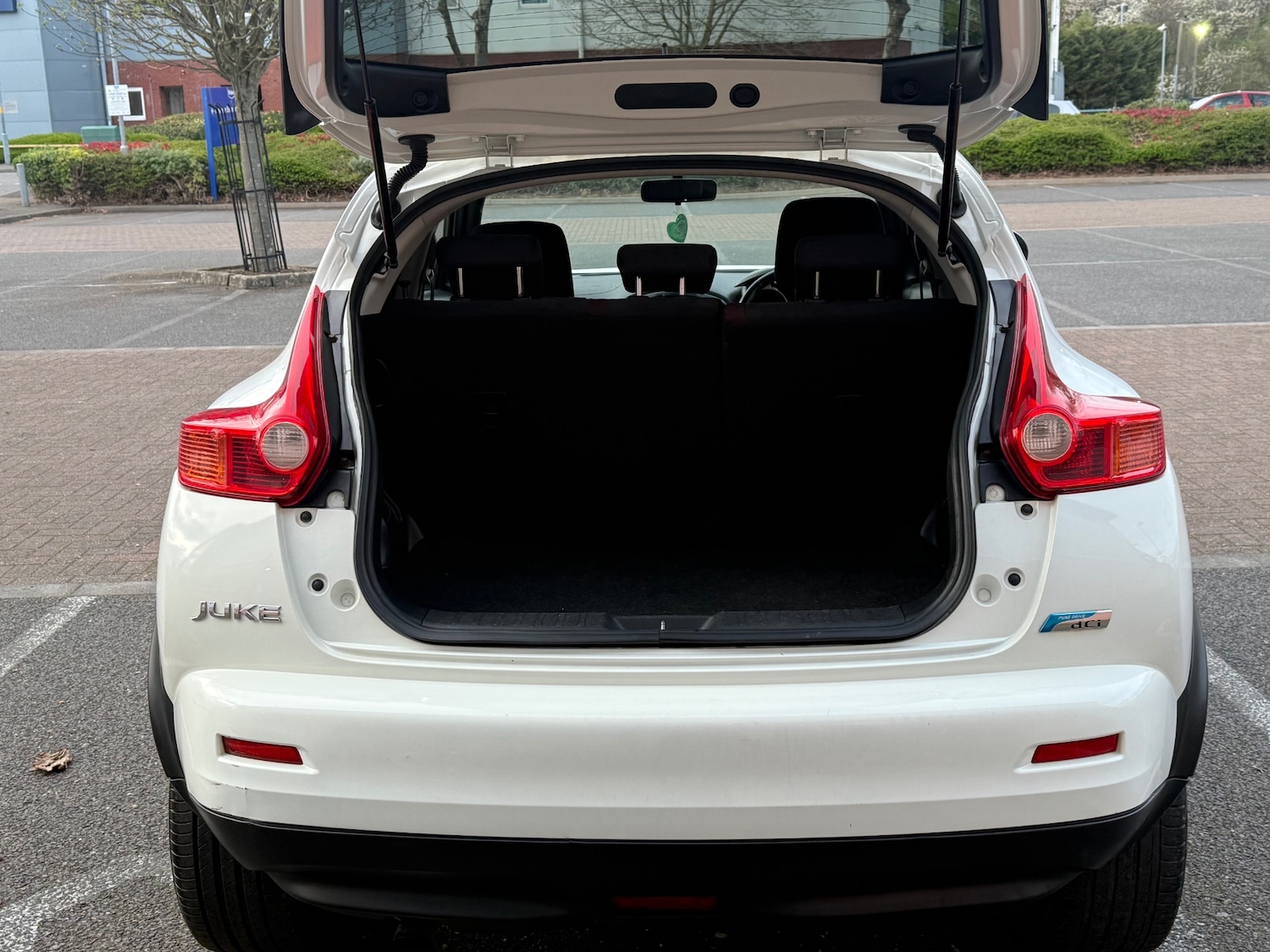 Used Nissan Juke 2011 for sale - 78136840: Photo 10