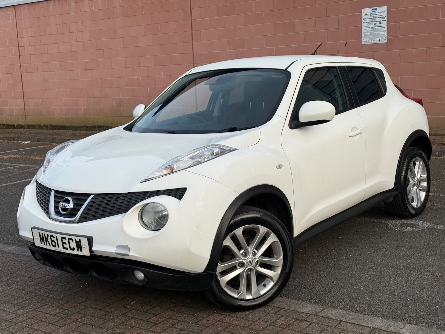 Used Nissan Juke 2011 for sale - 78136840: Photo 2