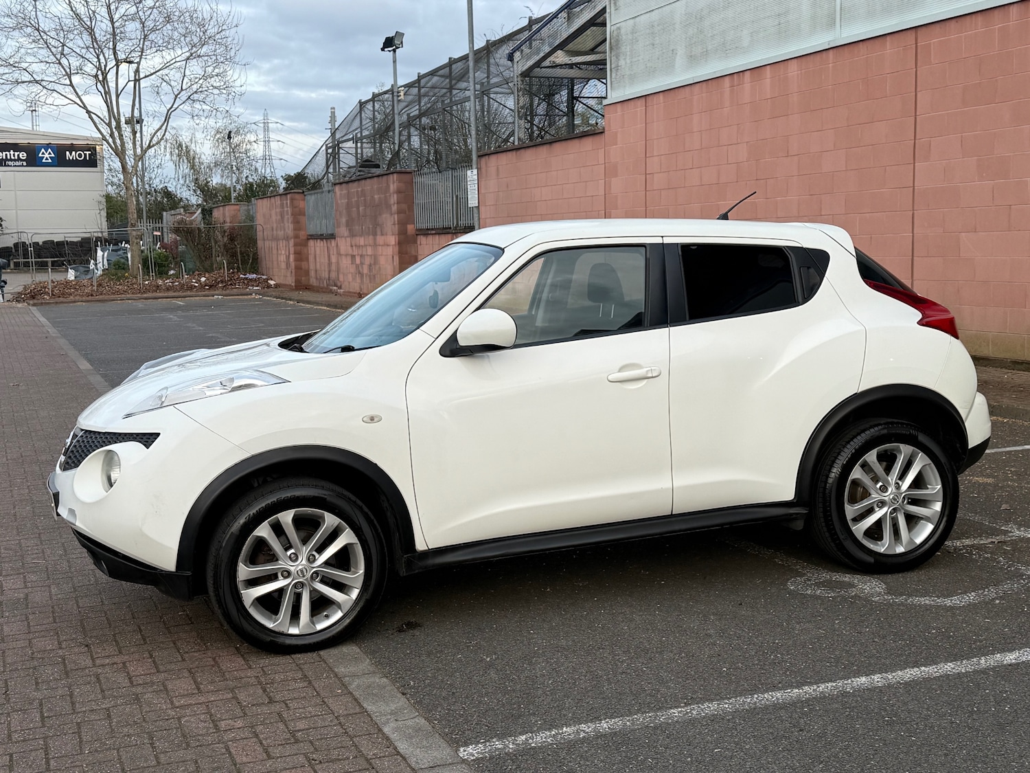 Used Nissan Juke 2011 for sale - 78136840: Photo 7