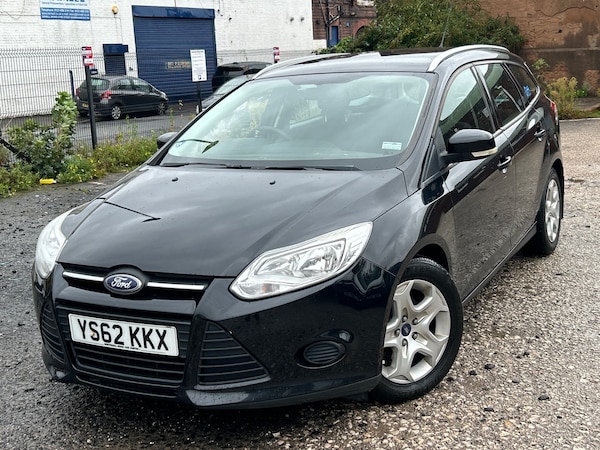 Used Ford Focus 2013 for sale - 76166293: Photo 2