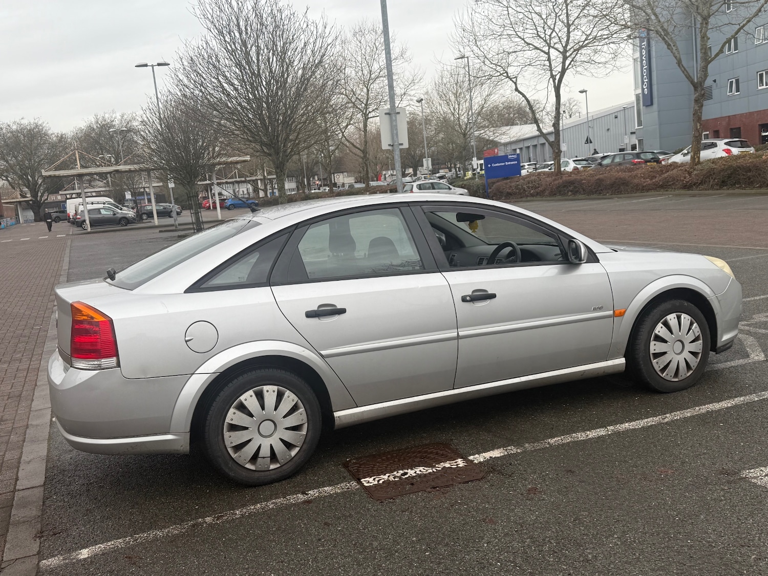 Used Vauxhall Vectra 2009 for sale - 77207548: Photo 9