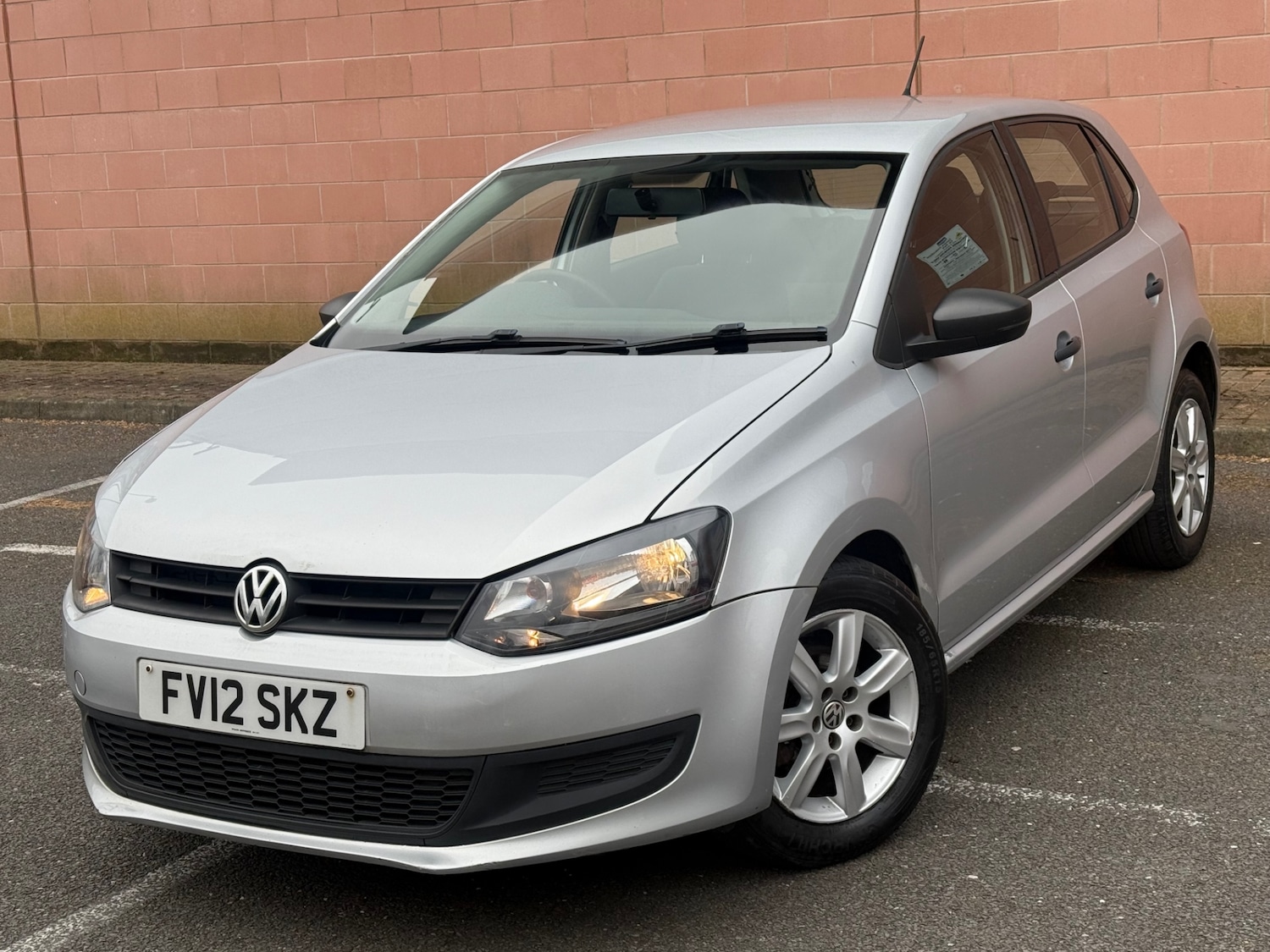 Used Volkswagen Polo 2012 for sale - 78097680: Photo 2