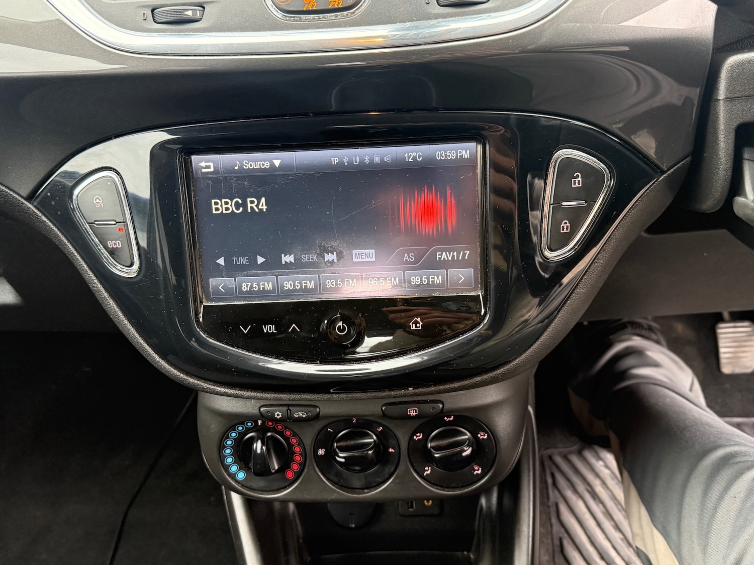 Used Vauxhall Corsa 2016 for sale - 77851768: Photo 16