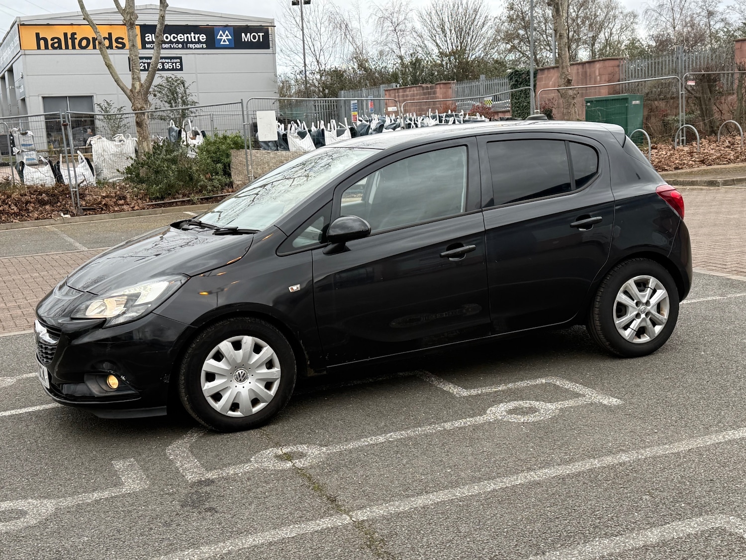 Used Vauxhall Corsa 2016 for sale - 77851768: Photo 6