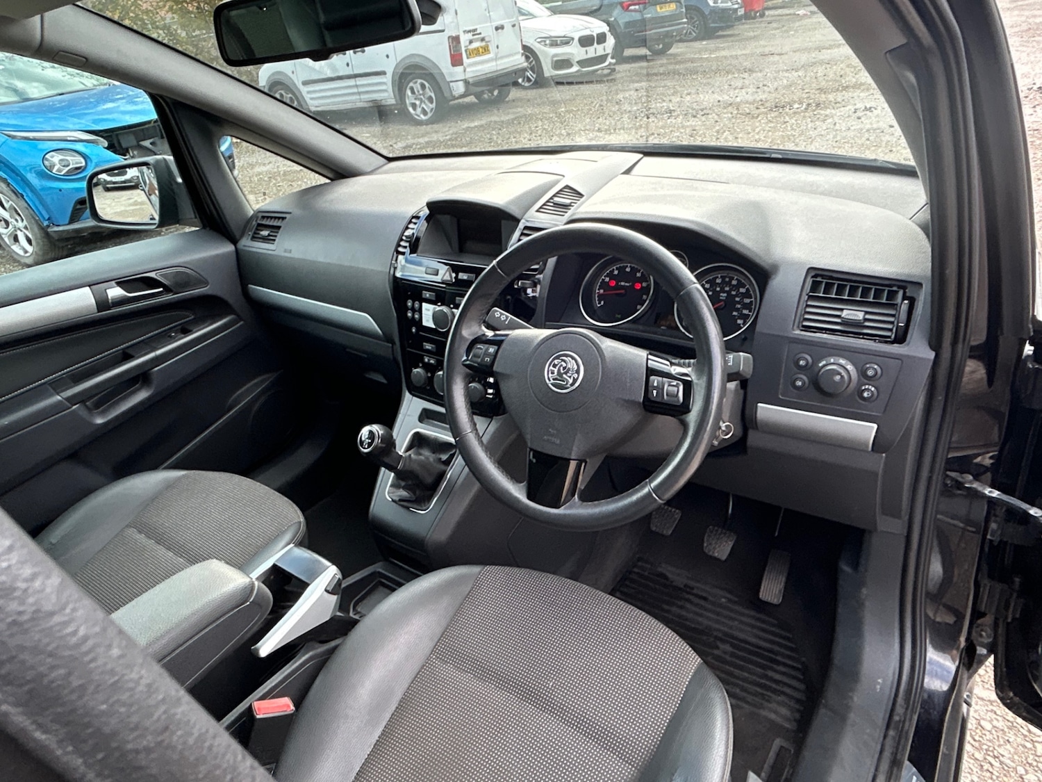 Used Vauxhall Zafira 2010 for sale - 76364998: Photo 15
