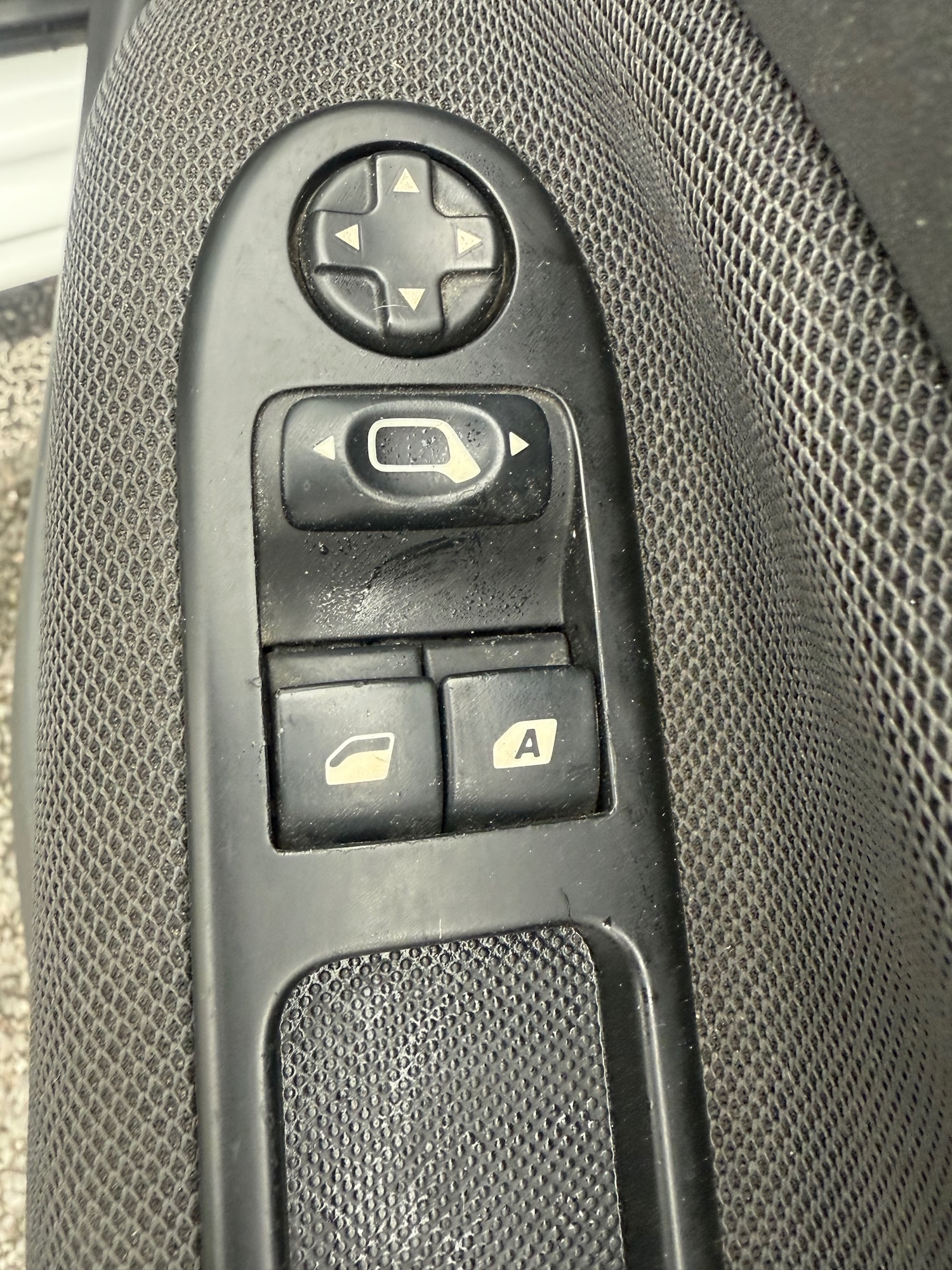 Used Citroen C3 Picasso 2015 for sale - 77778077: Photo 14