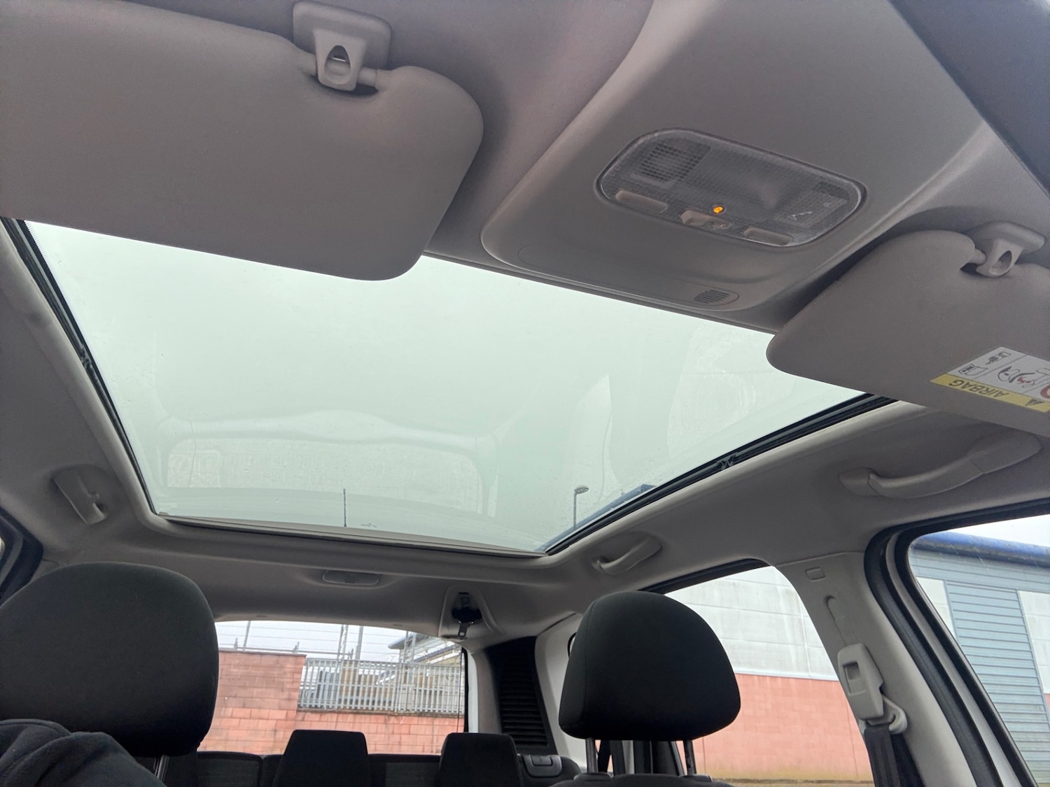 Used Citroen C3 Picasso 2015 for sale - 77778077: Photo 19