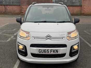 Used Citroen C3 Picasso 2015 for sale - 77778077: Photo