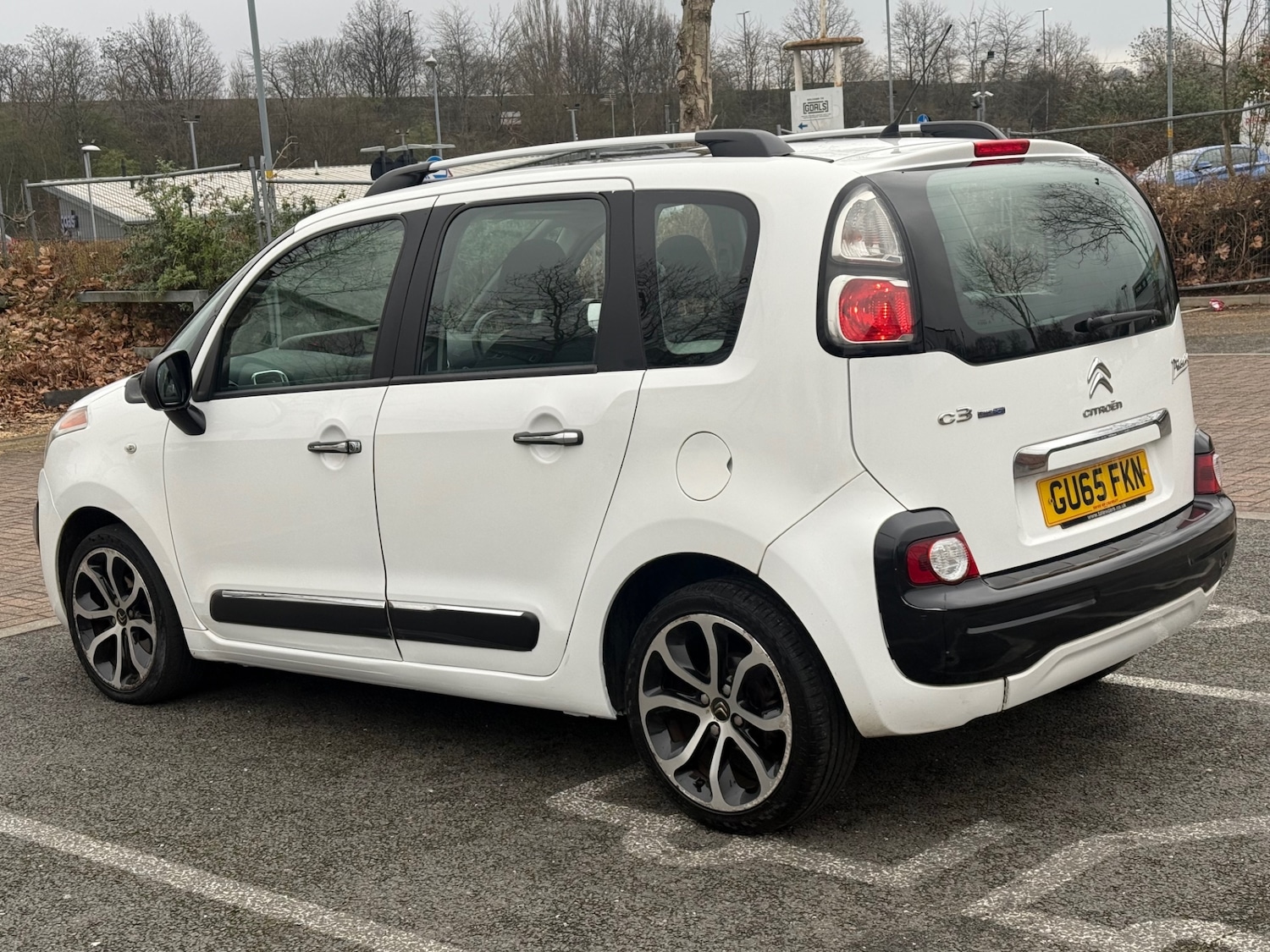 Used Citroen C3 Picasso 2015 for sale - 77778077: Photo 7