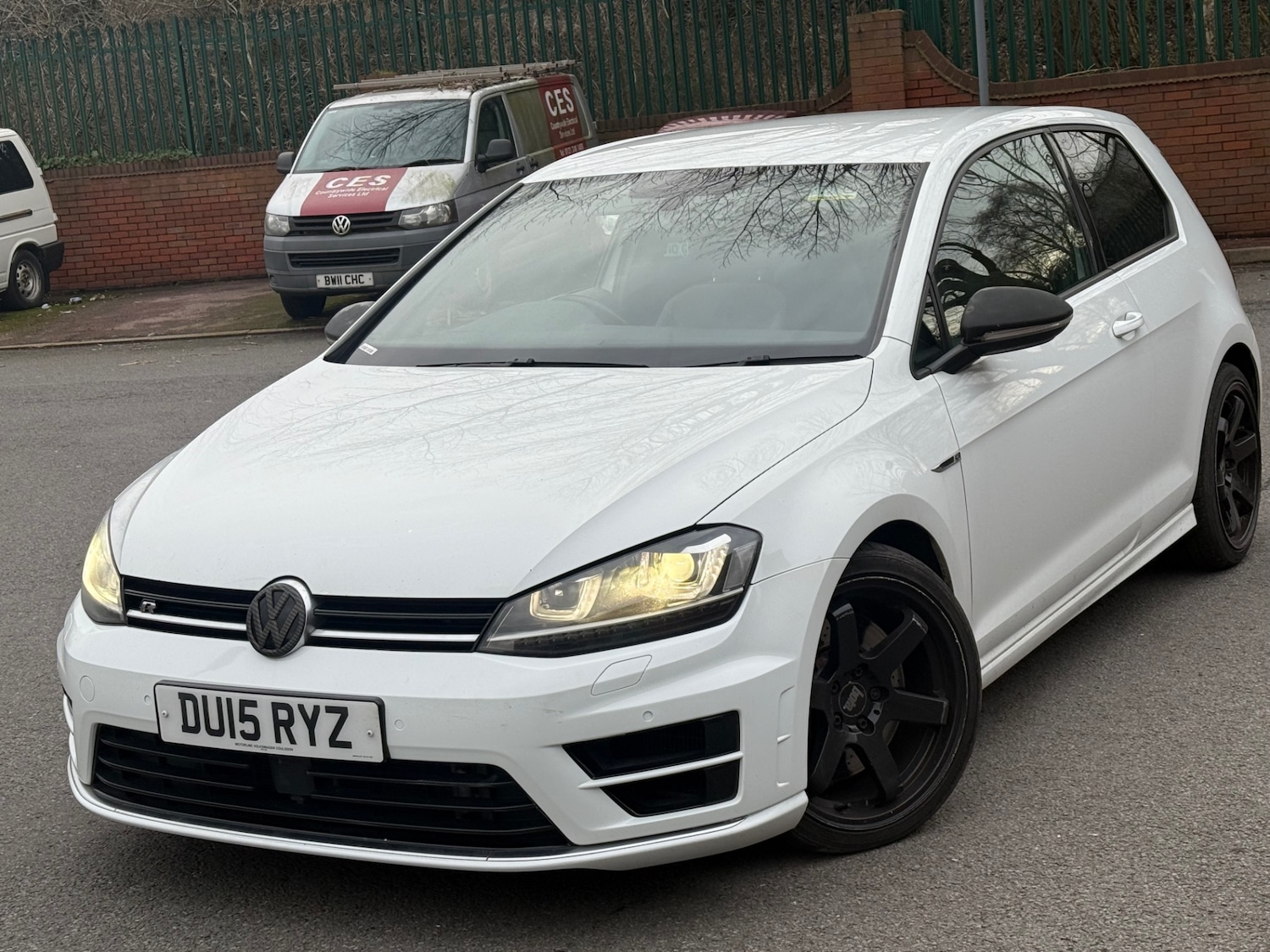 Used Volkswagen Golf 2015 for sale - 77312902: Photo 2