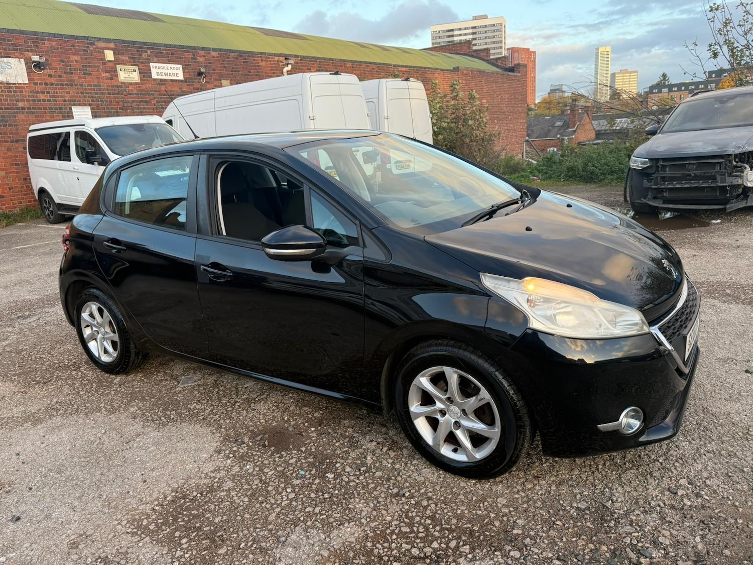 Used Peugeot 208 2012 for sale - 76384583: Photo 11
