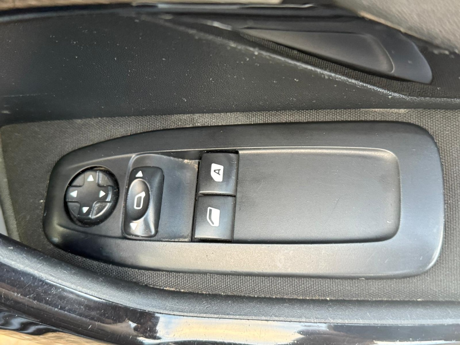 Used Peugeot 208 2012 for sale - 76384583: Photo 15