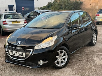 Used Peugeot 208 2012 for sale - 76384583: Photo